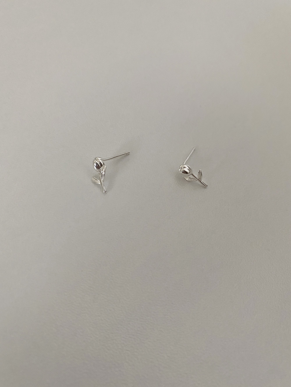 [92.5 silver] tulip earring