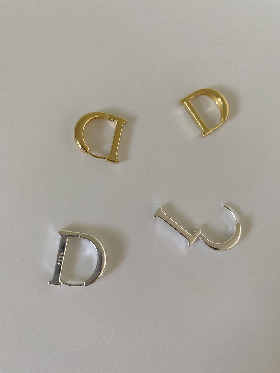 [92.5 silver] D earring (2color)