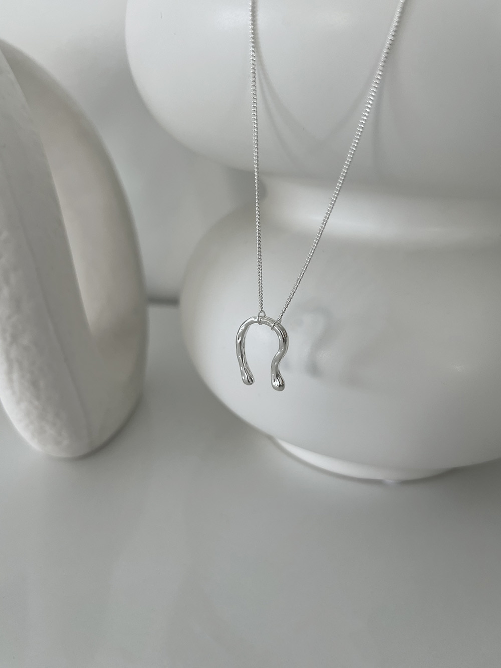 [92.5 silver] maagnet necklace