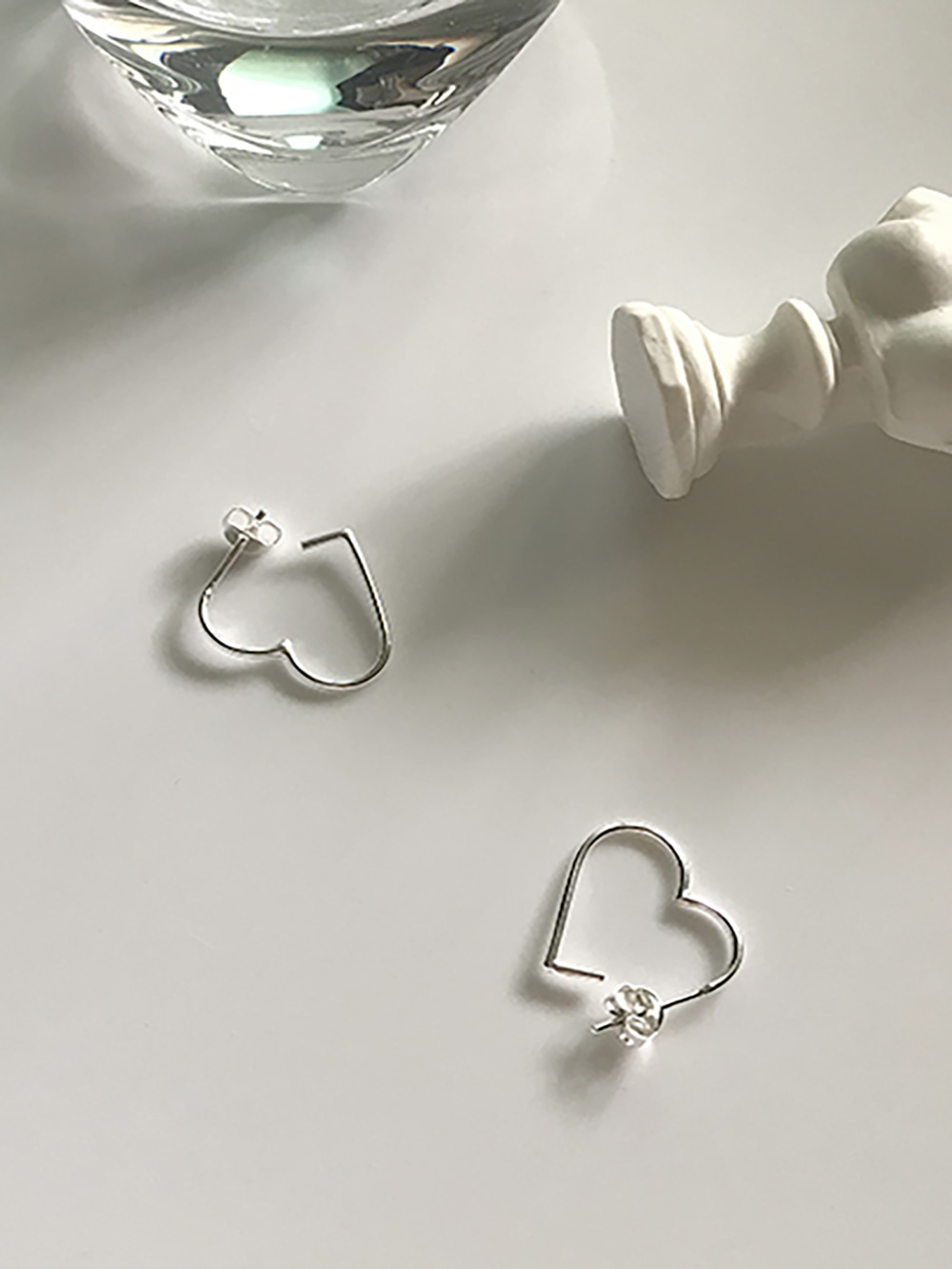 [92.5 silver] wire heart earring