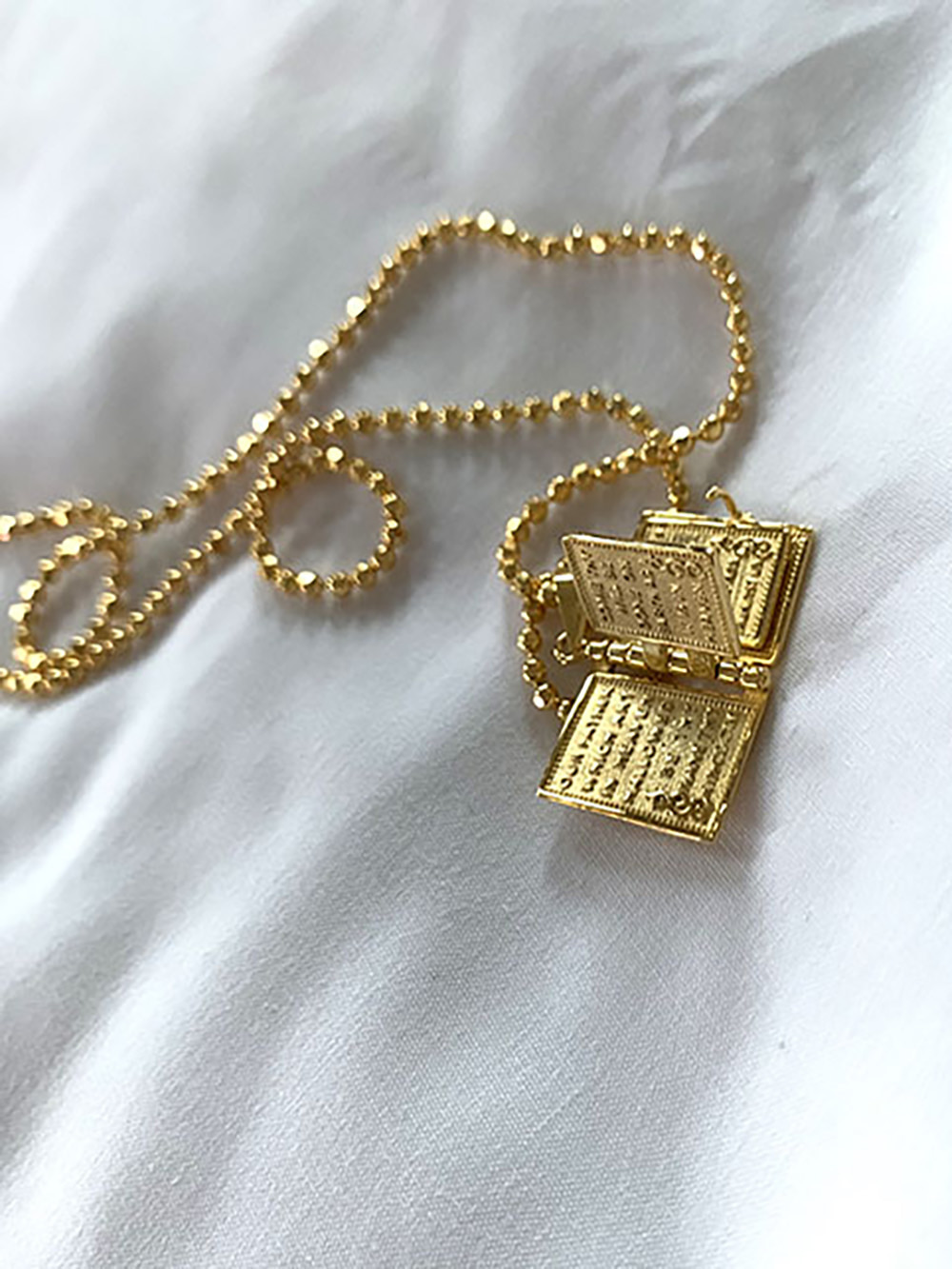 [92.5 silver] open book necklace