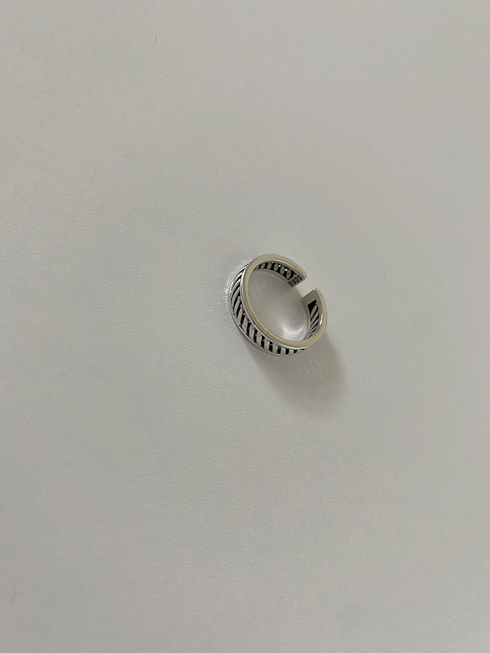 [92.5 silver] diagonal ring