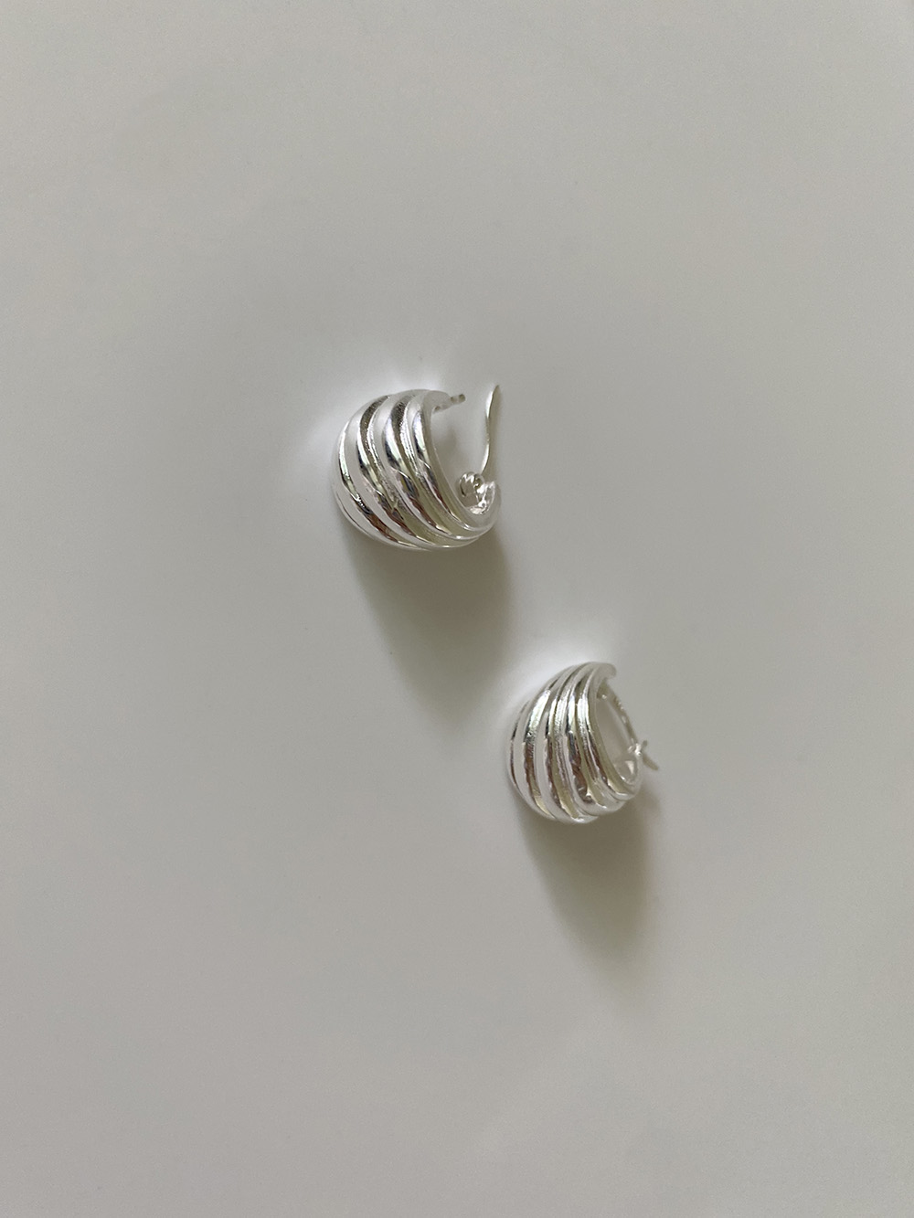 [92.5 silver] noir earring