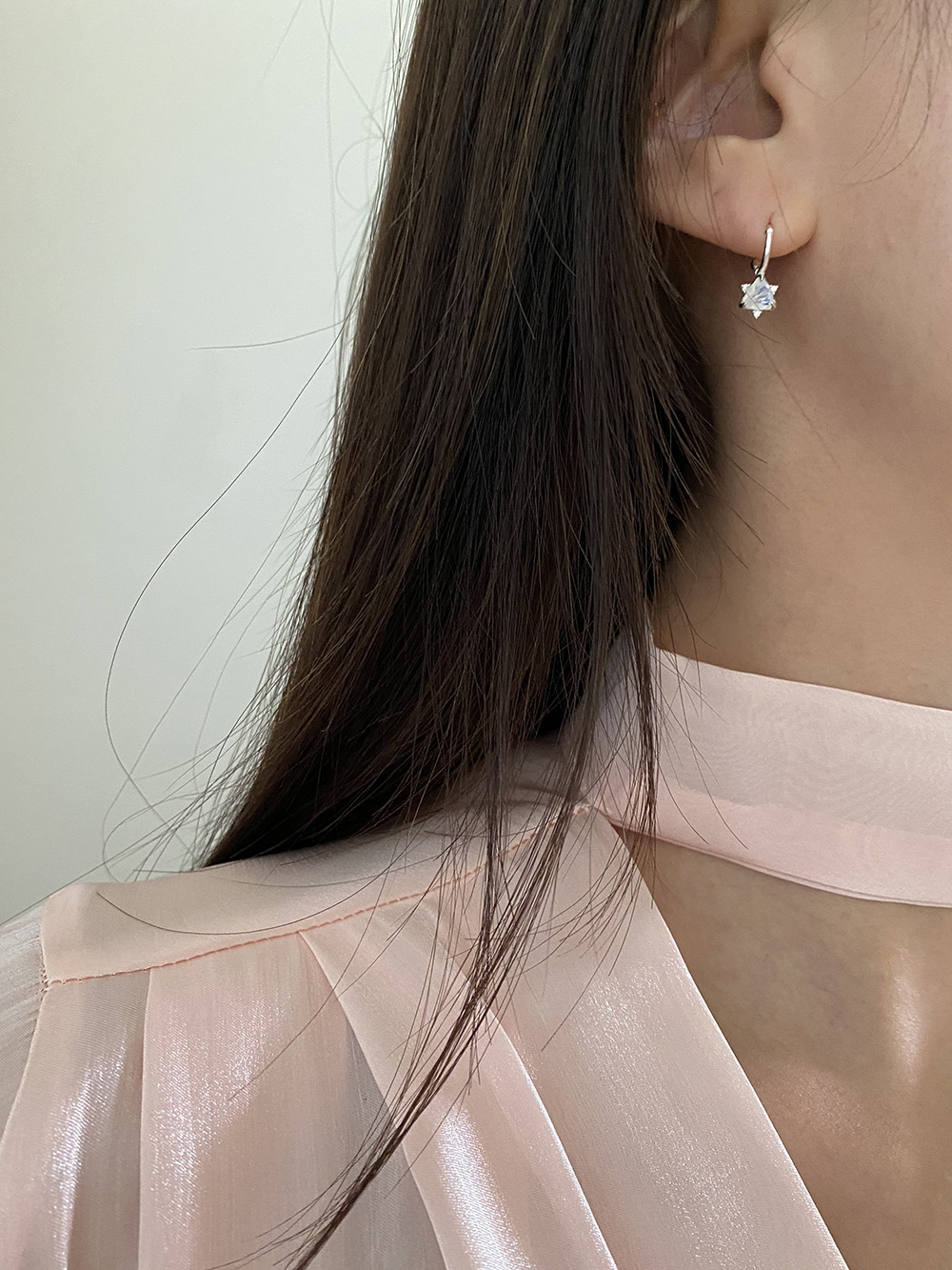 [92.5 silver] crystal earring