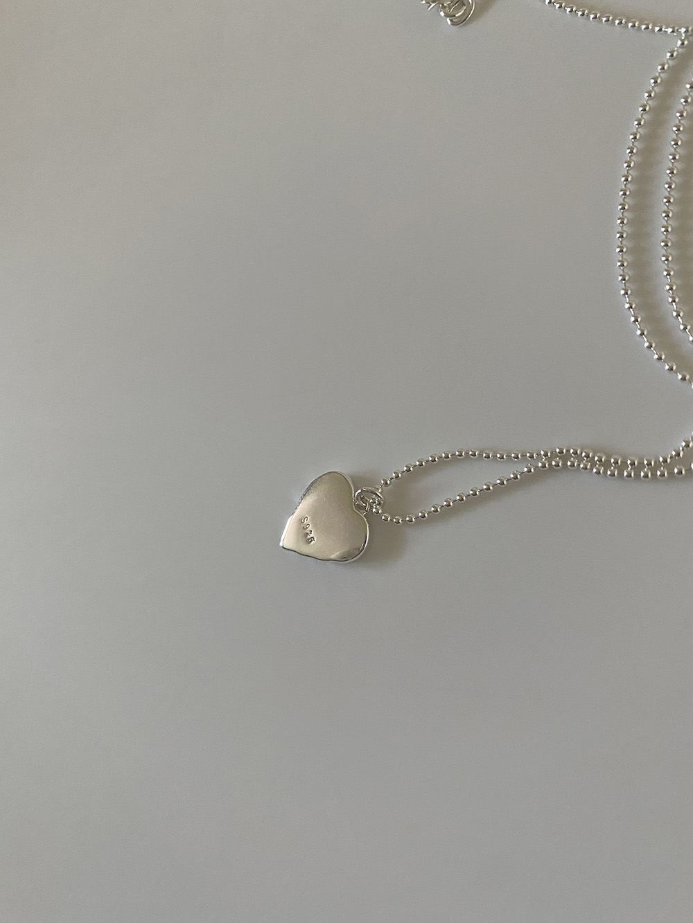 [92.5 silver] ugly heart necklace