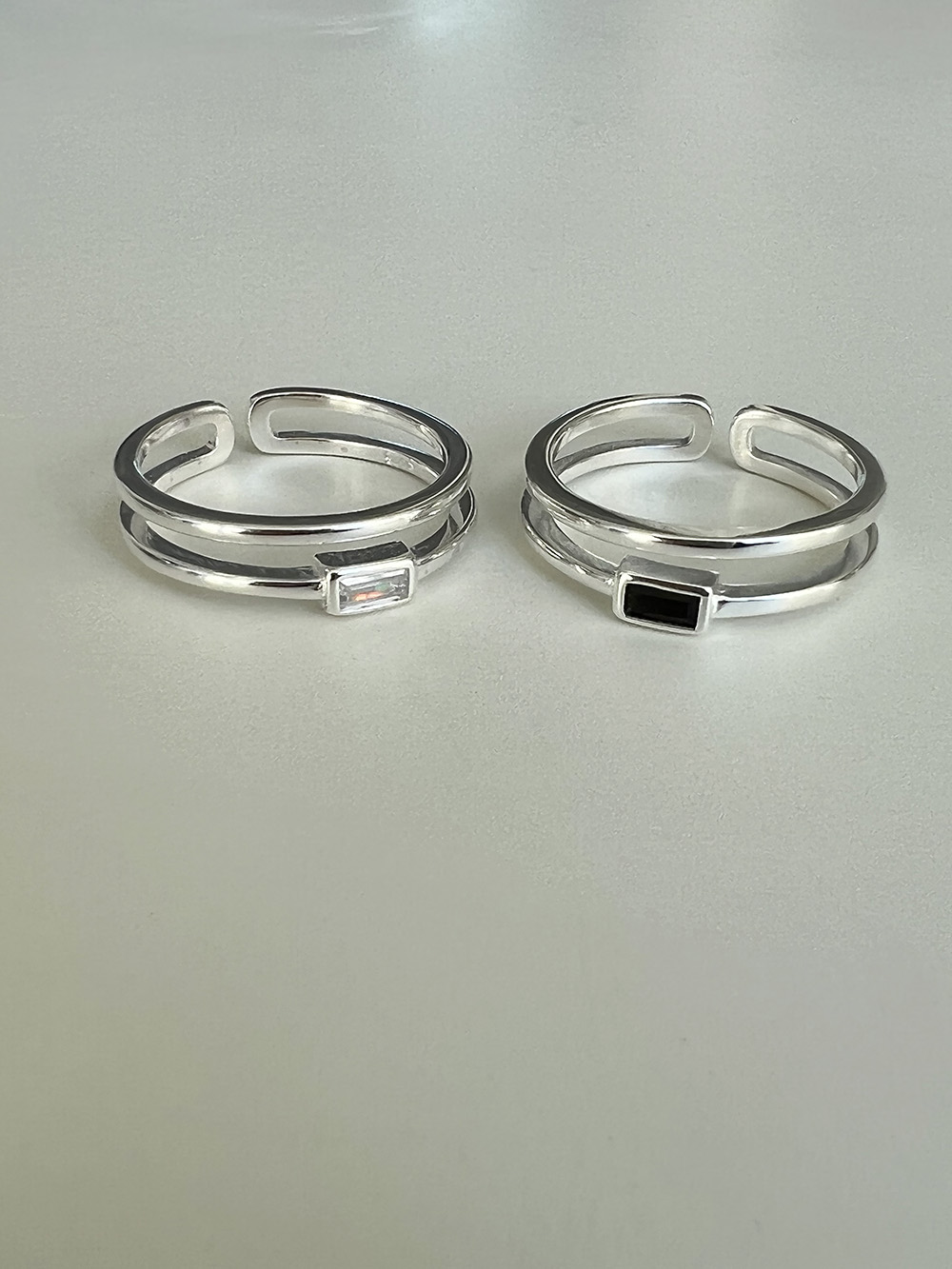 [92.5 silver] Double line point ring (2color)
