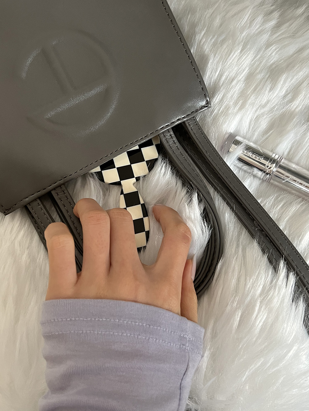 Checker board hand mirror