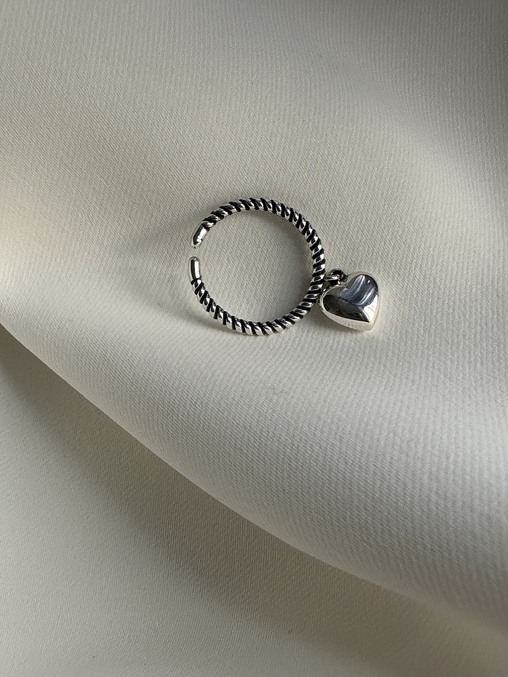 [92.5 silver] Dangle heart ring
