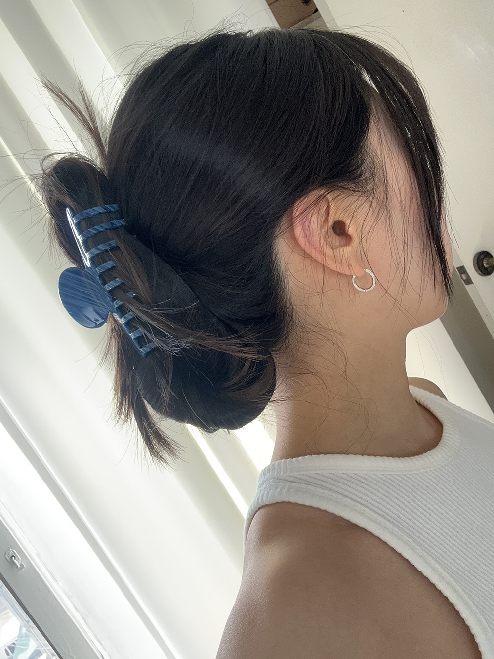 Blue light hair clip